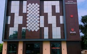 Hotel Obsidian Red
